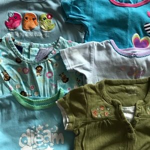 Bundle 18 tshirts/ 18 mos.